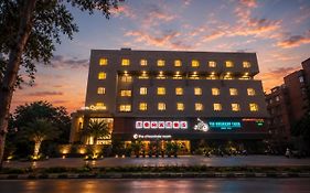 Hotel Cypress
